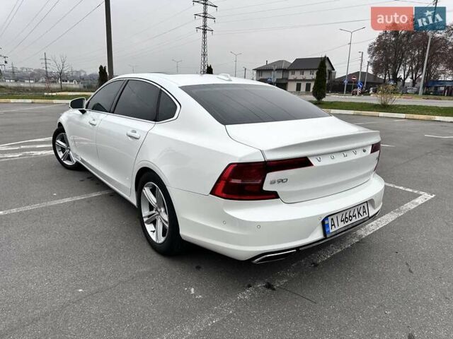 Белый Вольво С90, объемом двигателя 1.97 л и пробегом 65 тыс. км за 25000 $, фото 7 на Automoto.ua