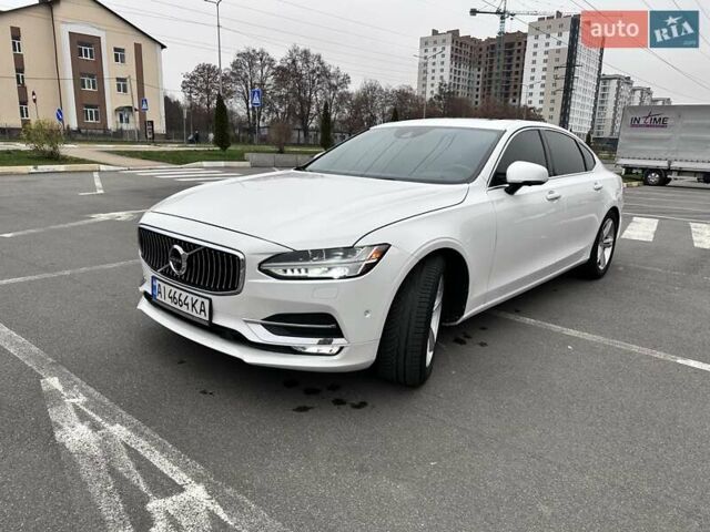 Белый Вольво С90, объемом двигателя 1.97 л и пробегом 65 тыс. км за 25000 $, фото 9 на Automoto.ua