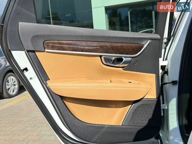 Белый Вольво С90, объемом двигателя 1.97 л и пробегом 153 тыс. км за 20990 $, фото 28 на Automoto.ua