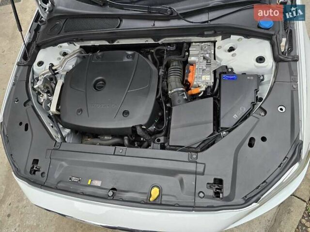 Вольво С90 2017 в Одессе на Automoto.ua Белый Вольво С90, объемом двигателя 2 л и пробегом 280 тыс. км за 21000 $, фото 9 на Automoto.ua