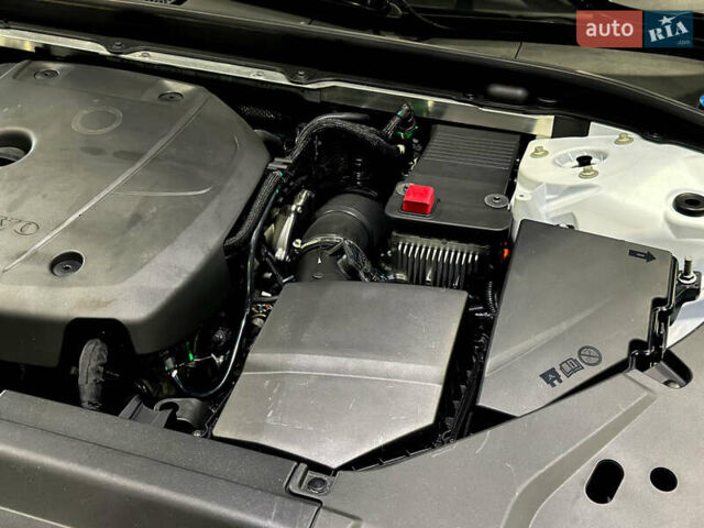 Білий Вольво S90, об'ємом двигуна 1.97 л та пробігом 104 тис. км за 24550 $, фото 23 на Automoto.ua