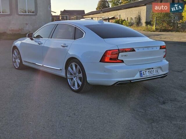 Білий Вольво S90, об'ємом двигуна 1.97 л та пробігом 173 тис. км за 25400 $, фото 6 на Automoto.ua