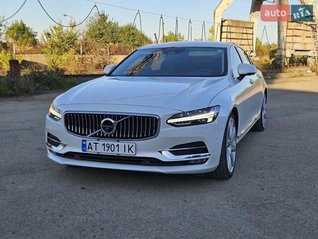 Белый Вольво С90, объемом двигателя 1.97 л и пробегом 173 тыс. км за 26900 $, фото 7 на Automoto.ua