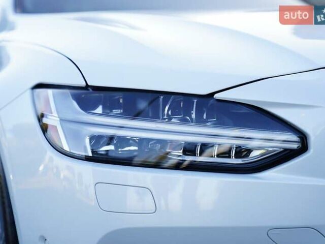 Вольво С90 2017 в Черкассах на Automoto.ua Белый Вольво С90, объемом двигателя 2 л и пробегом 30 тыс. км за 28300 $, фото 12 на Automoto.ua