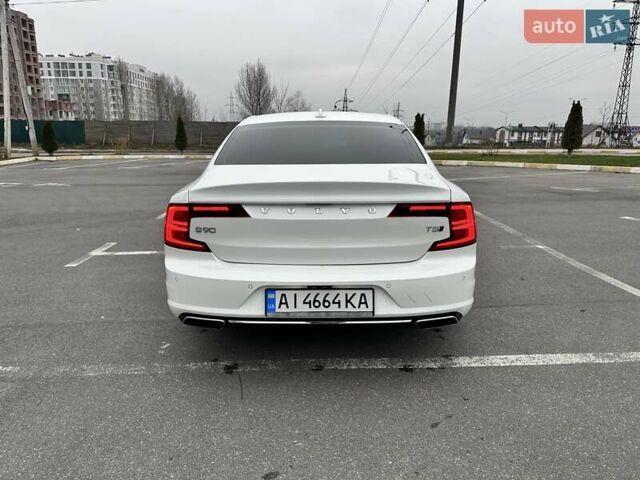 Белый Вольво С90, объемом двигателя 1.97 л и пробегом 65 тыс. км за 25000 $, фото 5 на Automoto.ua