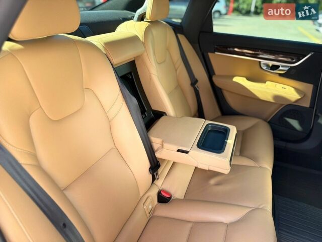 Белый Вольво С90, объемом двигателя 1.97 л и пробегом 153 тыс. км за 20990 $, фото 32 на Automoto.ua