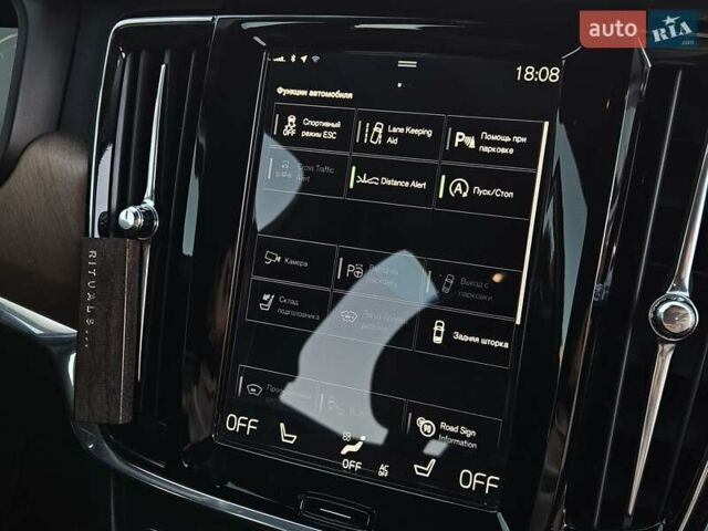 Білий Вольво S90, об'ємом двигуна 1.97 л та пробігом 173 тис. км за 25400 $, фото 24 на Automoto.ua