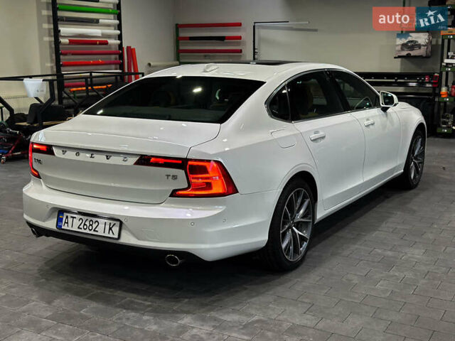 Білий Вольво S90, об'ємом двигуна 1.97 л та пробігом 104 тис. км за 24550 $, фото 5 на Automoto.ua