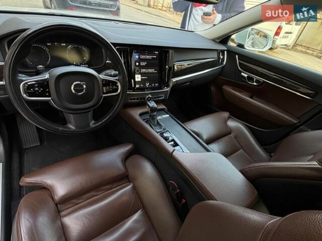 Белый Вольво С90, объемом двигателя 1.97 л и пробегом 173 тыс. км за 25500 $, фото 18 на Automoto.ua