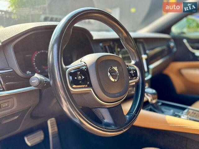 Белый Вольво С90, объемом двигателя 1.97 л и пробегом 85 тыс. км за 22200 $, фото 13 на Automoto.ua