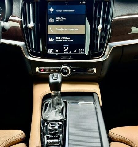 Белый Вольво С90, объемом двигателя 1.97 л и пробегом 146 тыс. км за 22700 $, фото 44 на Automoto.ua