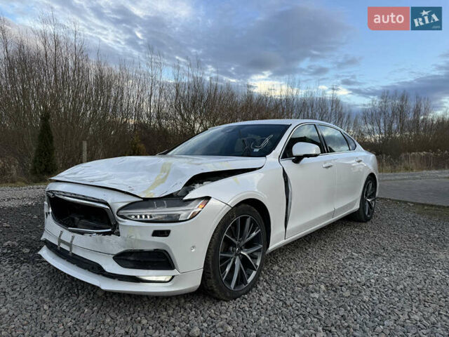 Білий Вольво S90, об'ємом двигуна 2 л та пробігом 145 тис. км за 18000 $, фото 17 на Automoto.ua