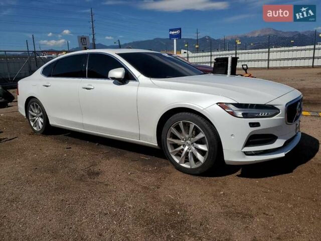 Білий Вольво S90, об'ємом двигуна 2 л та пробігом 102 тис. км за 5700 $, фото 3 на Automoto.ua