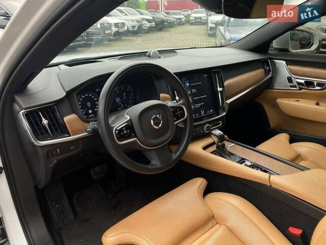 Белый Вольво С90, объемом двигателя 2 л и пробегом 64 тыс. км за 34900 $, фото 10 на Automoto.ua