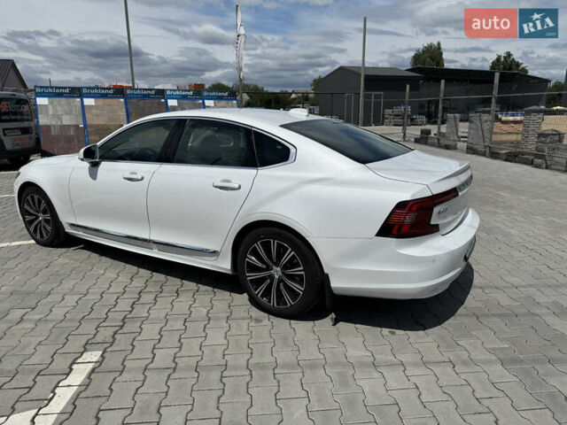 Белый Вольво С90, объемом двигателя 1.97 л и пробегом 87 тыс. км за 38700 $, фото 1 на Automoto.ua