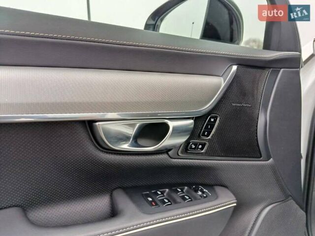 Белый Вольво С90, объемом двигателя 1.97 л и пробегом 69 тыс. км за 35900 $, фото 23 на Automoto.ua