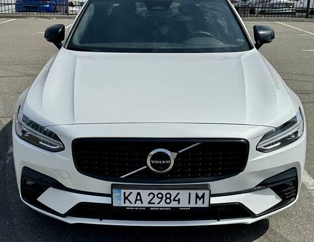 Вольво С90 2021 в Киеве на Automoto.ua Белый Вольво С90, объемом двигателя 1.97 л и пробегом 61 тыс. км за 36999 $, фото 3 на Automoto.ua