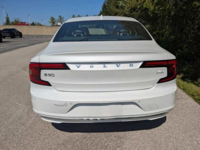 Вольво С90 2023 в Ивано-Франковске на Automoto.ua Белый Вольво С90, объемом двигателя 2 л и пробегом 10 тыс. км за 12900 $, фото 4 на Automoto.ua