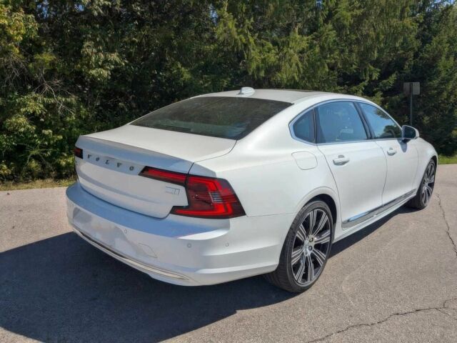 Вольво С90 2023 в Ивано-Франковске на Automoto.ua Белый Вольво С90, объемом двигателя 2 л и пробегом 10 тыс. км за 12900 $, фото 5 на Automoto.ua