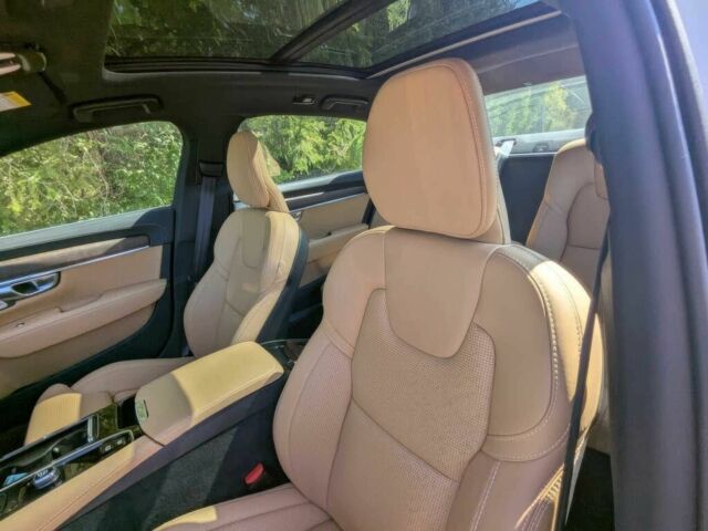 Вольво С90 2023 в Ивано-Франковске на Automoto.ua Белый Вольво С90, объемом двигателя 2 л и пробегом 10 тыс. км за 12900 $, фото 9 на Automoto.ua