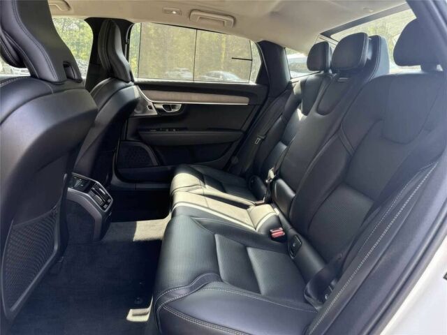 Белый Вольво С90, объемом двигателя 2 л и пробегом 30 тыс. км за 10500 $, фото 11 на Automoto.ua