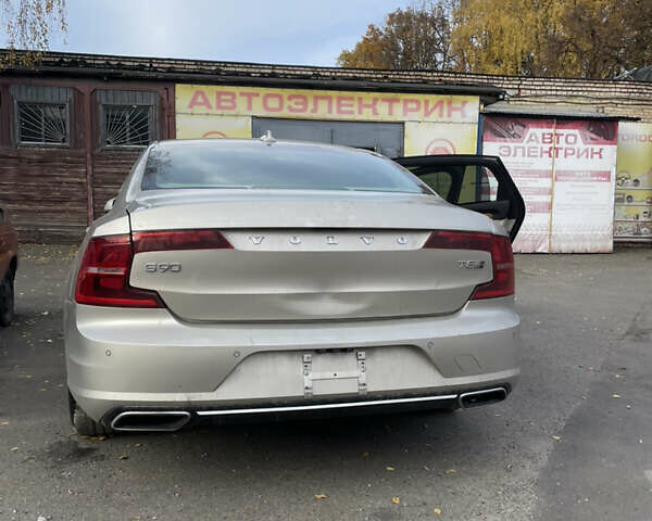 Бежевый Вольво С90, объемом двигателя 2 л и пробегом 98 тыс. км за 18500 $, фото 5 на Automoto.ua