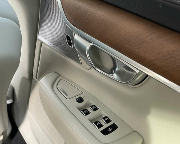 Бежевый Вольво С90, объемом двигателя 2 л и пробегом 98 тыс. км за 18500 $, фото 13 на Automoto.ua