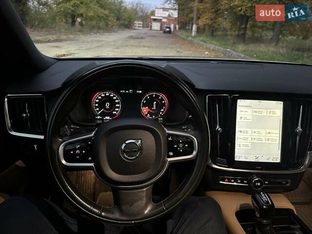 Вольво С90 2017 в Кривом Роге на Automoto.ua Бежевый Вольво С90, объемом двигателя 1.97 л и пробегом 89 тыс. км за 24500 $, фото 25 на Automoto.ua