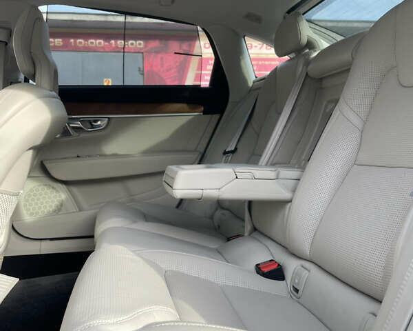 Бежевый Вольво С90, объемом двигателя 2 л и пробегом 98 тыс. км за 18500 $, фото 9 на Automoto.ua