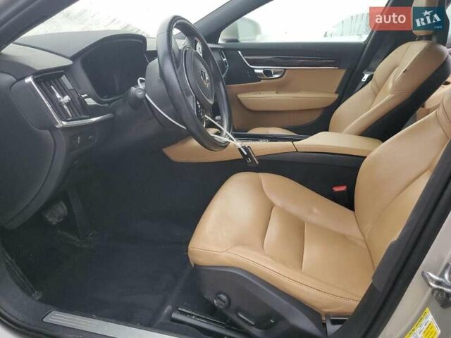 Бежевый Вольво С90, объемом двигателя 2 л и пробегом 139 тыс. км за 5500 $, фото 6 на Automoto.ua