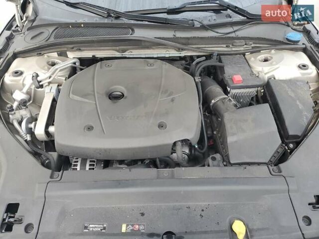 Бежевый Вольво С90, объемом двигателя 2 л и пробегом 139 тыс. км за 5500 $, фото 10 на Automoto.ua