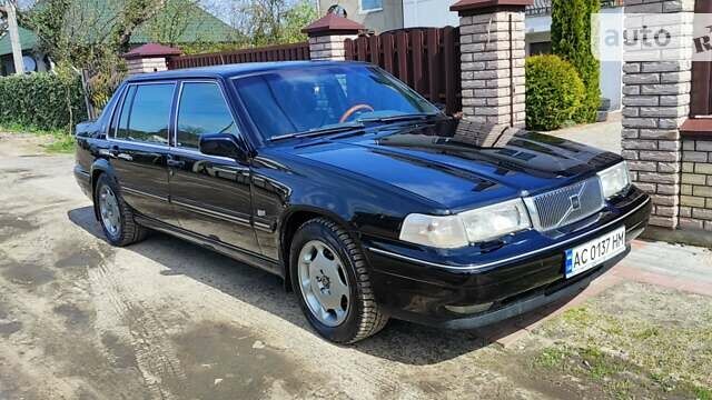 Чорний Вольво S90, об'ємом двигуна 2.92 л та пробігом 240 тис. км за 14000 $, фото 1 на Automoto.ua