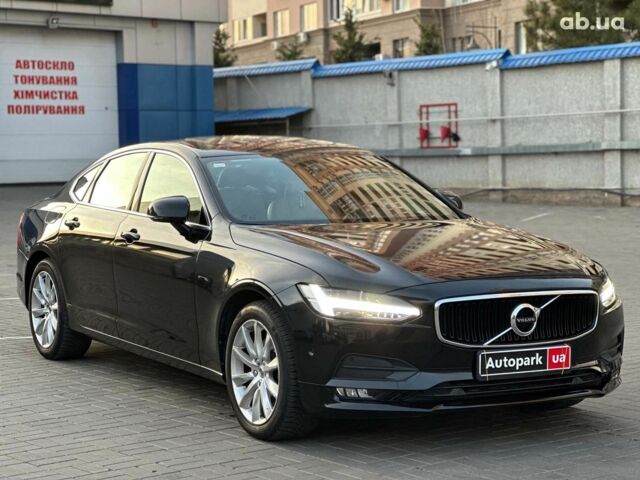 Чорний Вольво S90, об'ємом двигуна 2 л та пробігом 80 тис. км за 22490 $, фото 4 на Automoto.ua