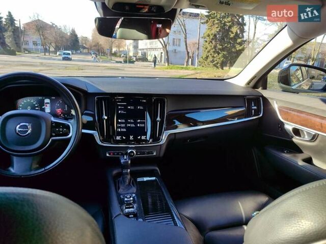 Черный Вольво С90, объемом двигателя 1.97 л и пробегом 105 тыс. км за 22900 $, фото 14 на Automoto.ua