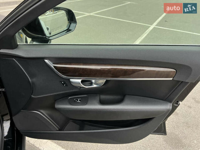 Черный Вольво С90, объемом двигателя 1.97 л и пробегом 144 тыс. км за 22900 $, фото 25 на Automoto.ua