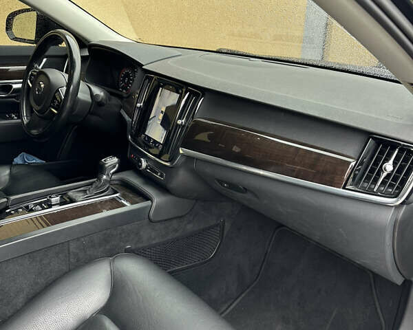 Черный Вольво С90, объемом двигателя 1.97 л и пробегом 206 тыс. км за 16700 $, фото 43 на Automoto.ua