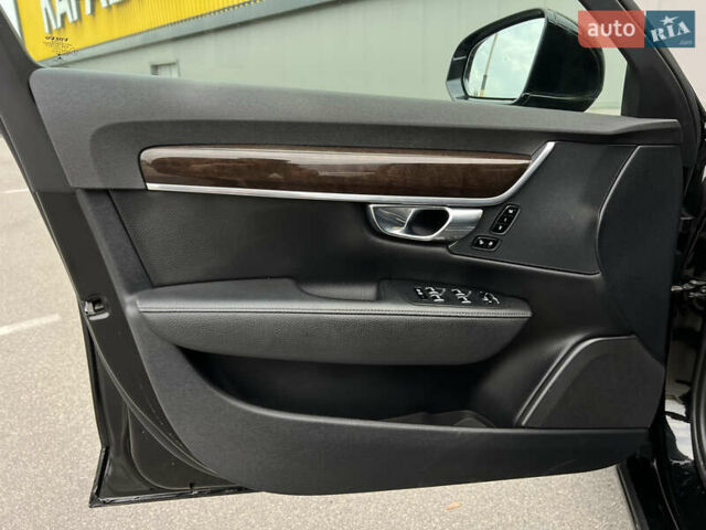 Черный Вольво С90, объемом двигателя 1.97 л и пробегом 144 тыс. км за 22900 $, фото 16 на Automoto.ua