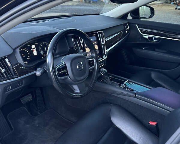 Чорний Вольво S90, об'ємом двигуна 1.97 л та пробігом 209 тис. км за 19000 $, фото 23 на Automoto.ua