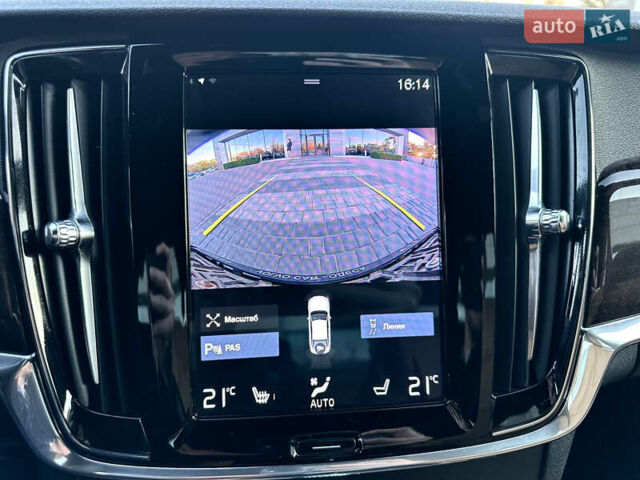 Чорний Вольво S90, об'ємом двигуна 1.97 л та пробігом 95 тис. км за 26900 $, фото 16 на Automoto.ua