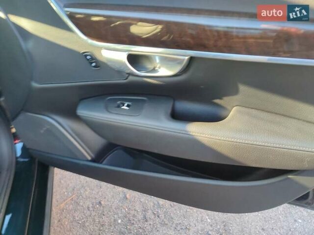 Черный Вольво С90, объемом двигателя 1.97 л и пробегом 105 тыс. км за 22900 $, фото 13 на Automoto.ua