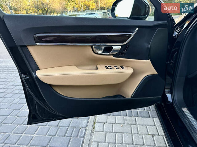 Чорний Вольво S90, об'ємом двигуна 1.97 л та пробігом 95 тис. км за 26900 $, фото 8 на Automoto.ua