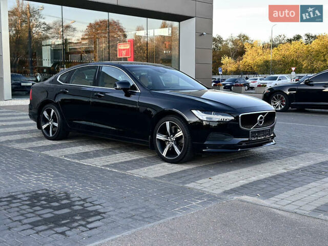 Чорний Вольво S90, об'ємом двигуна 1.97 л та пробігом 95 тис. км за 26900 $, фото 2 на Automoto.ua