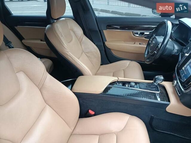 Черный Вольво С90, объемом двигателя 2 л и пробегом 120 тыс. км за 21500 $, фото 16 на Automoto.ua