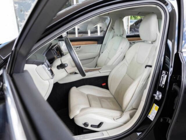 Чорний Вольво S90, об'ємом двигуна 2 л та пробігом 59 тис. км за 16000 $, фото 9 на Automoto.ua