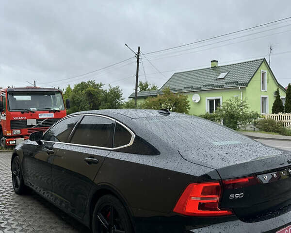 Черный Вольво С90, объемом двигателя 1.97 л и пробегом 206 тыс. км за 16700 $, фото 9 на Automoto.ua