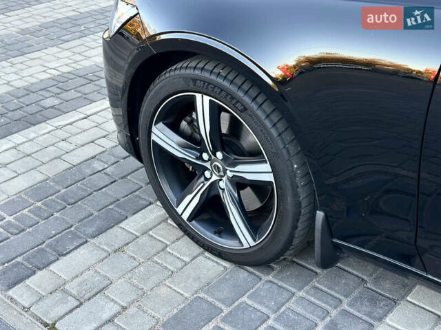 Чорний Вольво S90, об'ємом двигуна 1.97 л та пробігом 95 тис. км за 26900 $, фото 7 на Automoto.ua