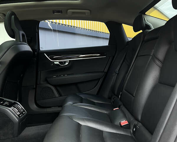 Черный Вольво С90, объемом двигателя 1.97 л и пробегом 144 тыс. км за 22900 $, фото 42 на Automoto.ua