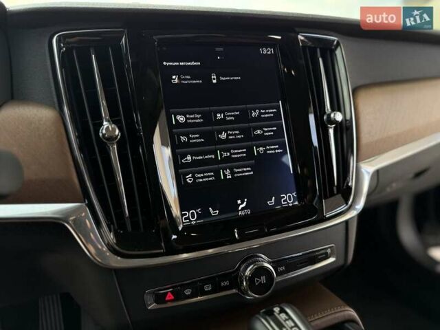 Вольво С90 2018 в Днепре (Днепропетровске) на Automoto.ua Черный Вольво С90, объемом двигателя 1.97 л и пробегом 60 тыс. км за 34999 $, фото 25 на Automoto.ua