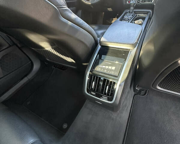 Черный Вольво С90, объемом двигателя 1.97 л и пробегом 137 тыс. км за 26500 $, фото 18 на Automoto.ua