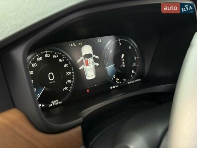 Вольво С90 2018 в Днепре (Днепропетровске) на Automoto.ua Черный Вольво С90, объемом двигателя 1.97 л и пробегом 60 тыс. км за 34999 $, фото 18 на Automoto.ua